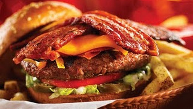 Jalapeno Smokehouse Bacon Burger (Chilis)