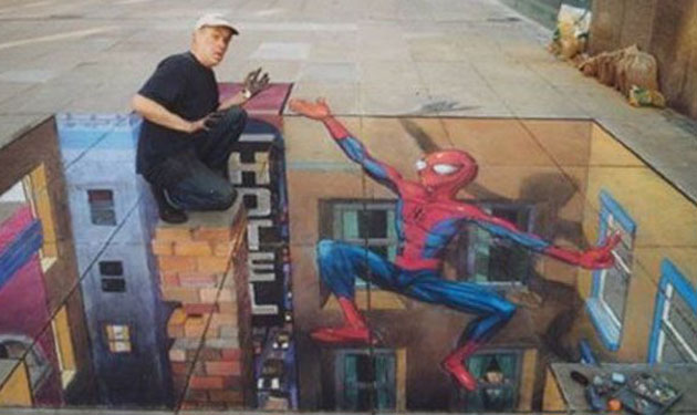 4_Spider-Man-Sidewalk