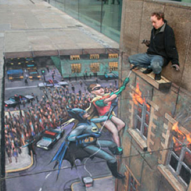 5_Batman-and-Robin-Sidewalk