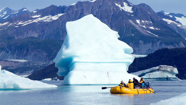 Rafting in Tatshenshini River