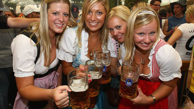 Women drinking beer at Oktoberfest