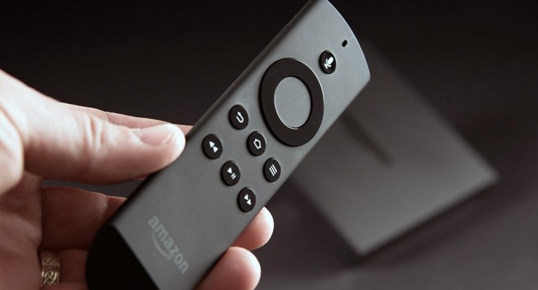 Amazon-fireTV-remoteinhand