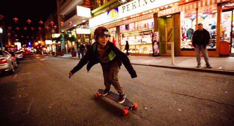 boosted-electric-longboard-chinatown-1-e1434605596634