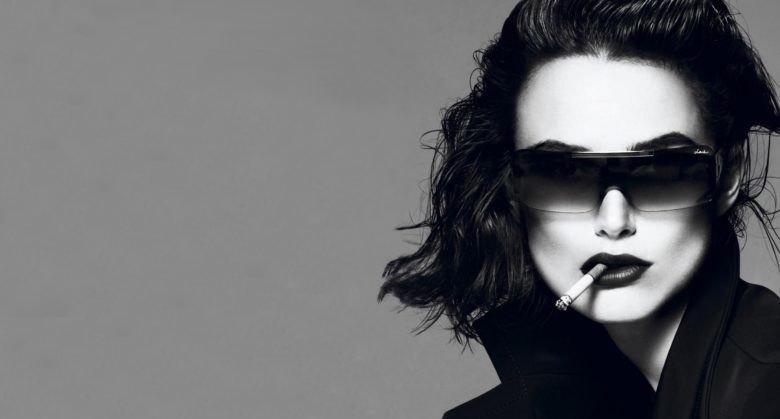 Wallpapersxl Smoking Brunettes Women Keira Knightley Glasses Sunglasses Cigarettes 1045404 2560x1440