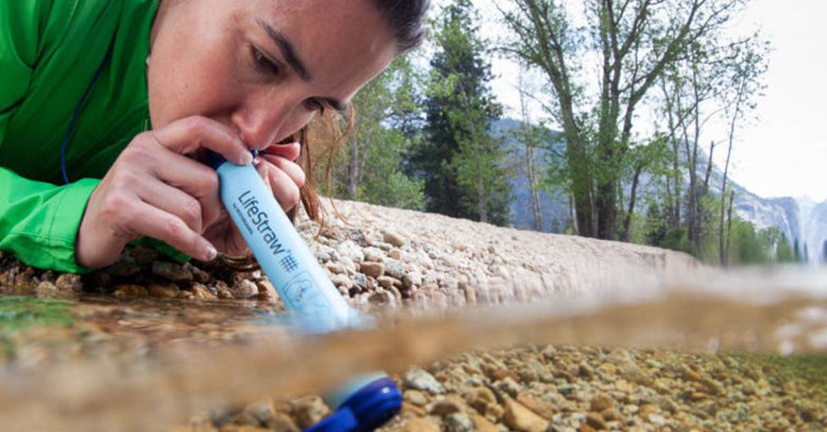 LifeStraw-Personal-Water-Filter-in-use-2